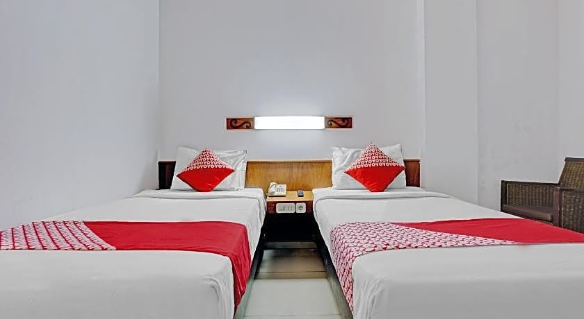 Super OYO Flagship 90501 Hotel Montameri