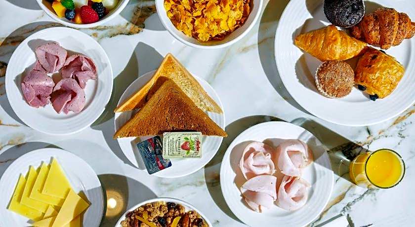 Premier Inn Dubai Barsha Heights