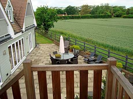Deluxe Double Studio