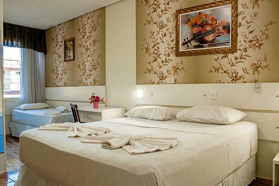 Hotel e Pousada Caroline