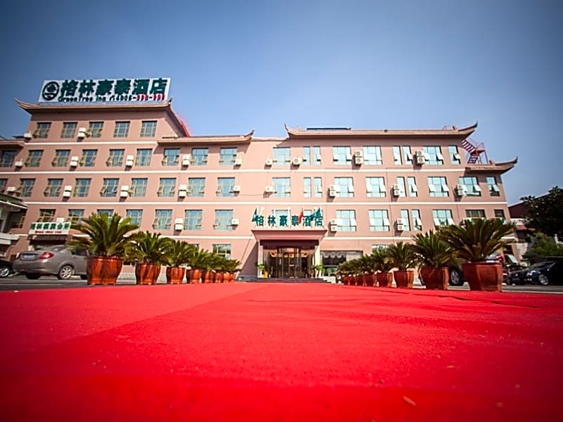 GreenTree Inn Anhui Wuhu Yinhu(N)Road Fangte World Resort South Gate Business Hotel