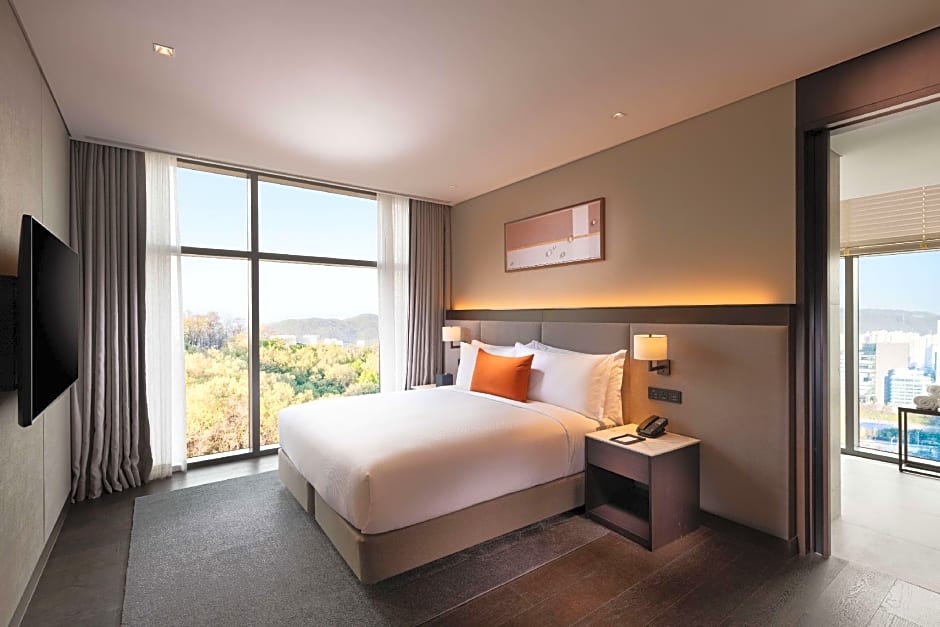 DoubleTree by Hilton Seoul Pangyo Residences