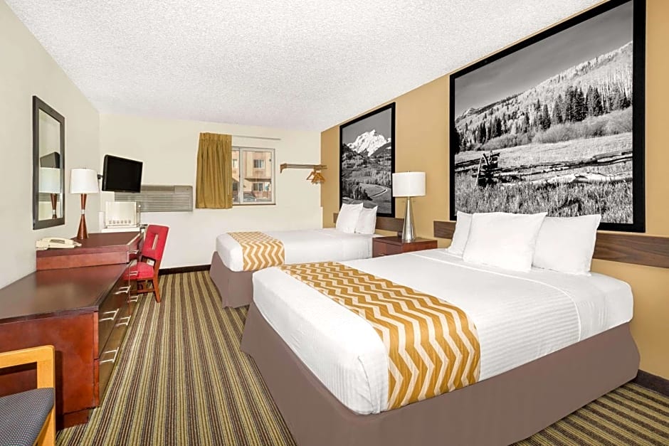 Travelodge by Wyndham Loveland/Fort Collins Area