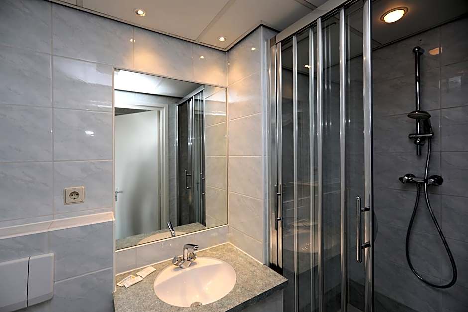 Hotel Cafe Restaurant Van Den Hogen