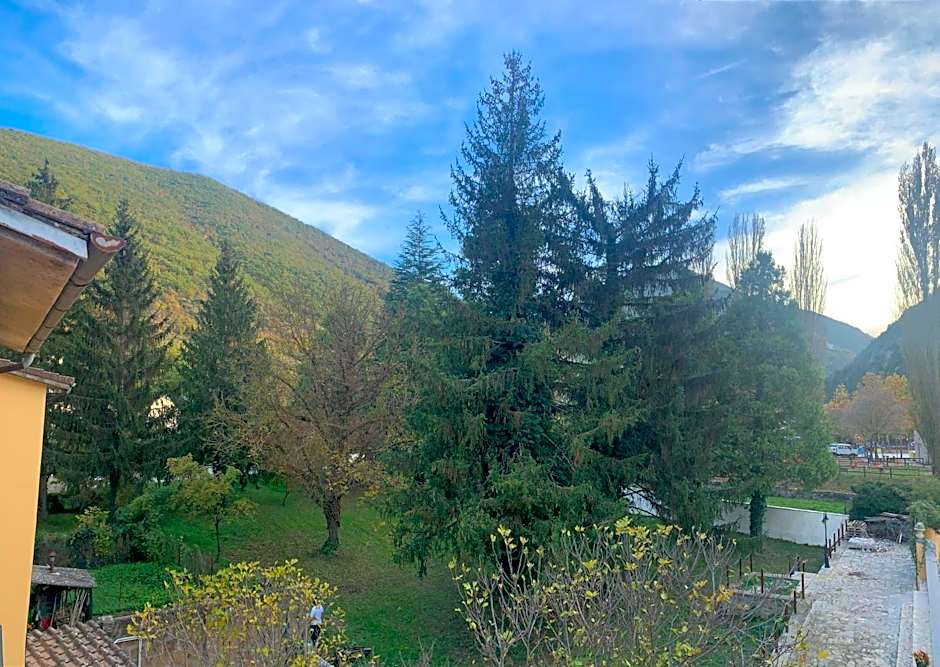 Residence il giardino sul fiume Nera