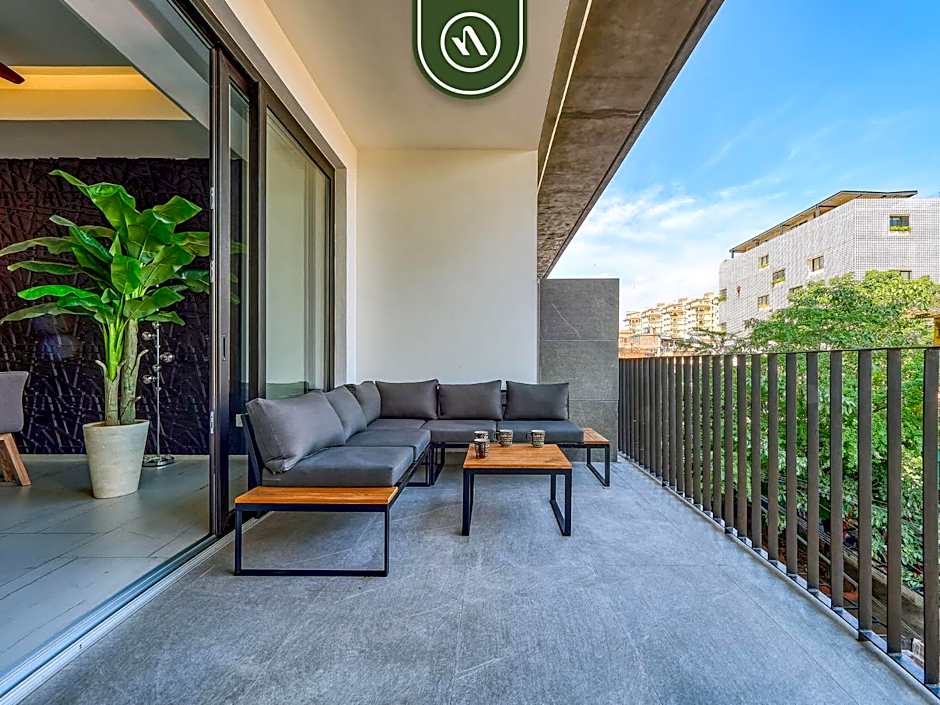 Amazing 1 BR Condo with Terrace - Rooftop Pool