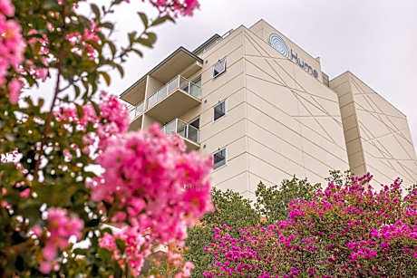 Hume Serviced Apartments