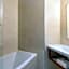 Hotel Sixteen Paris Montrouge