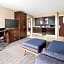 Courtyard by Marriott Manchester-Boston Regional Airport