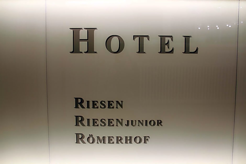 RIESENjunior Hanau by Trip Inn