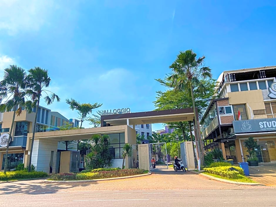 Aloha Guest House - 1 Male Only by ZUZU