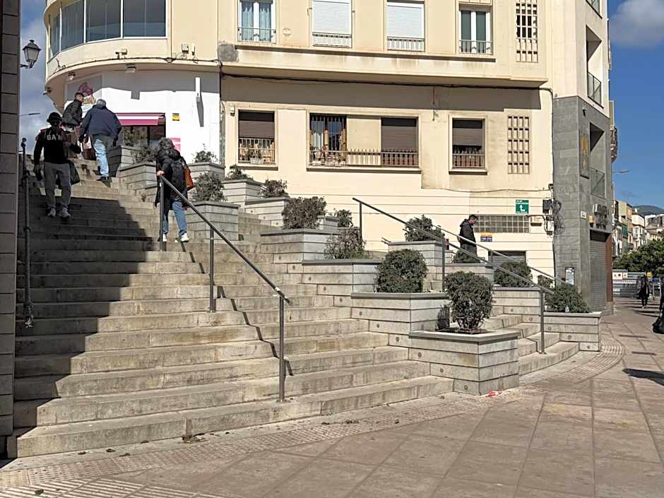 Ilustre - City-View Rooms with AC in Málaga's Old Town - Steps from Calle Larios and the Thyssen