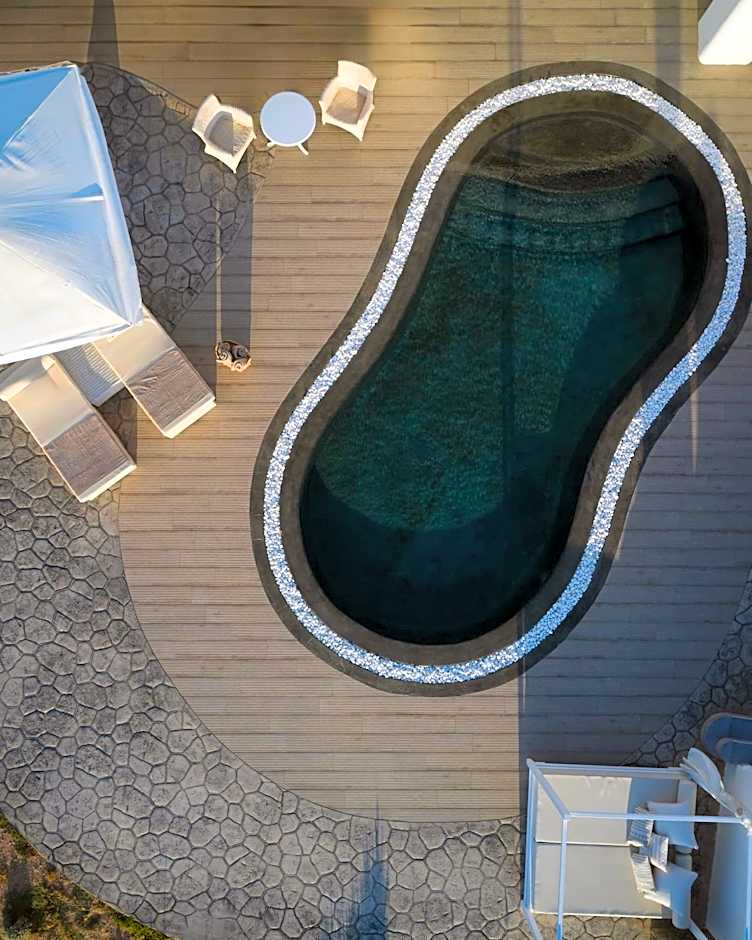 Danae Suites Santorini