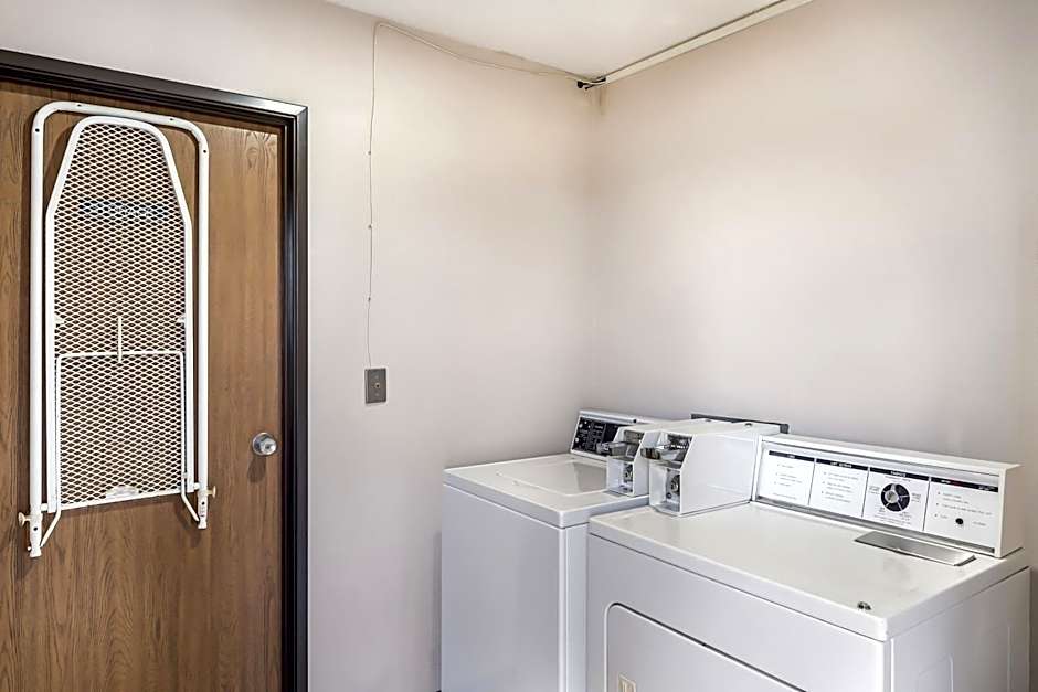 Americas Best Value Inn Wenona