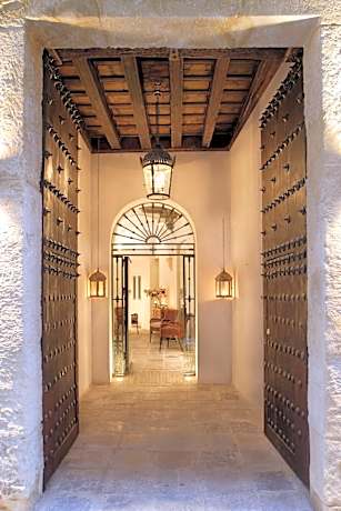 Corral del Rey Hotel