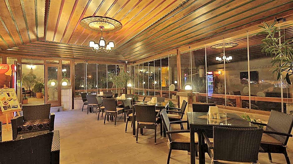 Stone House Cave Hotel