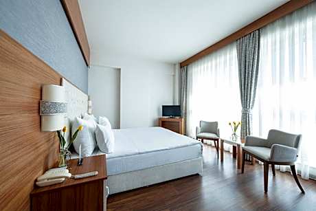 Suite with Sea View