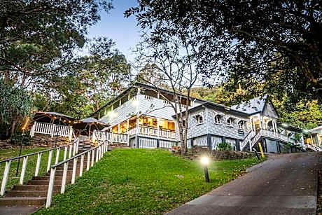 Standard 6 Bed Dormitory
