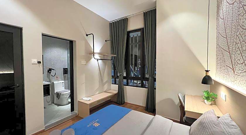 Hotel Brynton at Cameron Centrum Mall