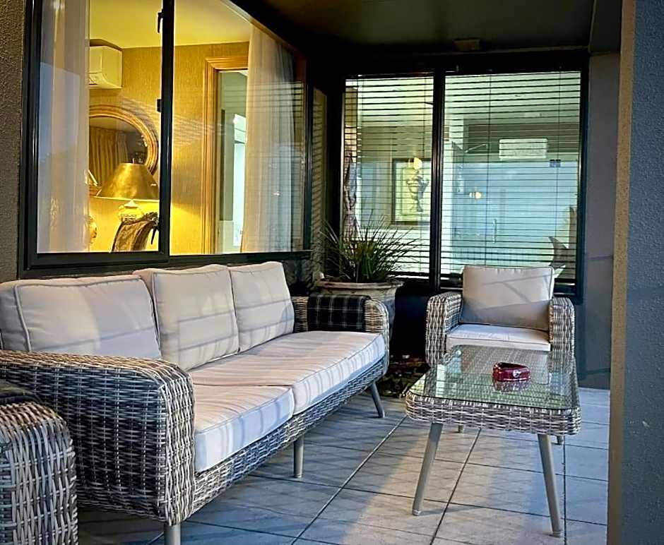 The Flying Trout Boutique Lodge