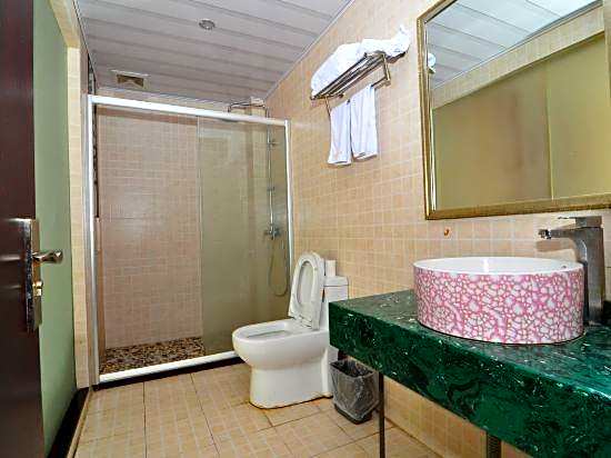 Baoyi Business Hotel