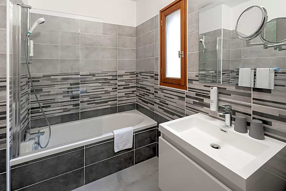 Sure Hotel by Best Western Saintes
