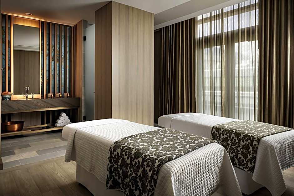 JW Marriott Edmonton Ice District