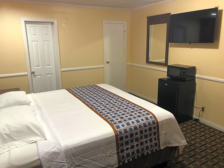 Whittier Travel Inn