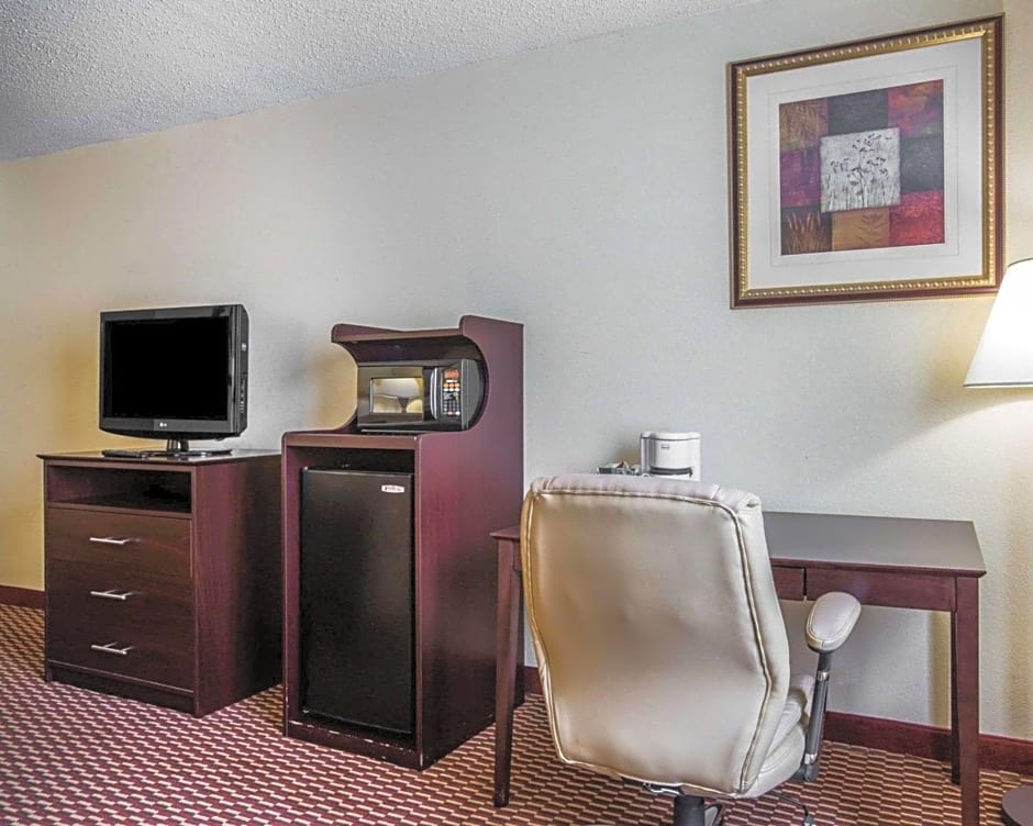 Quality Inn and Suites Kingston