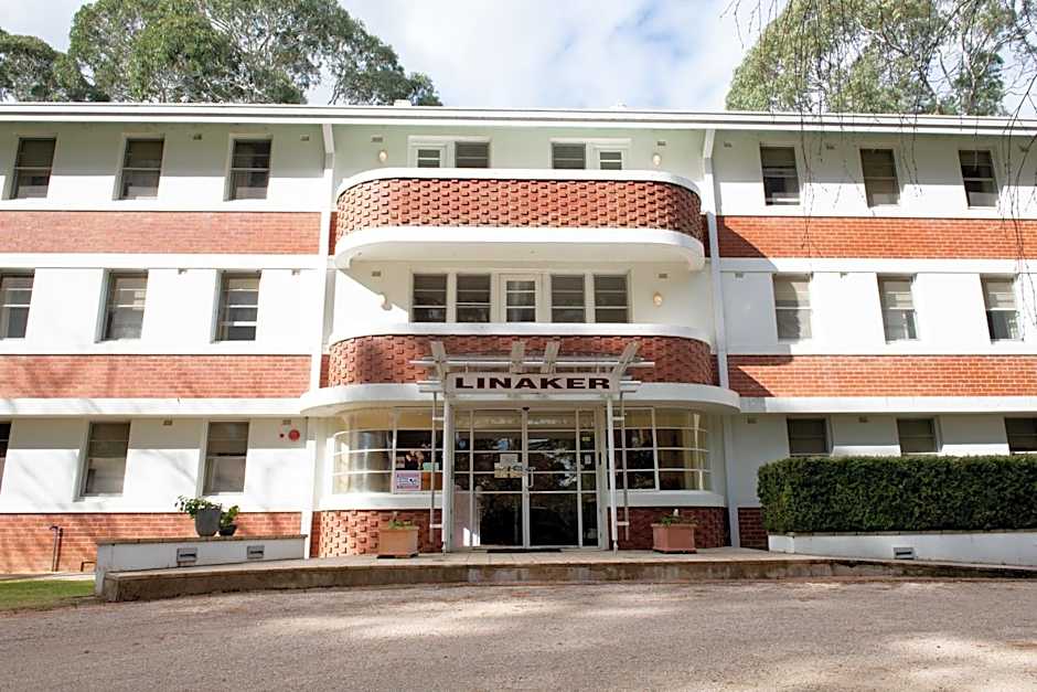 Linaker Art Deco Motel