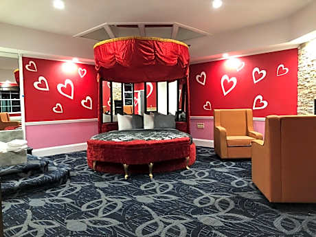 Sweetheart Suite - Non-Smoking