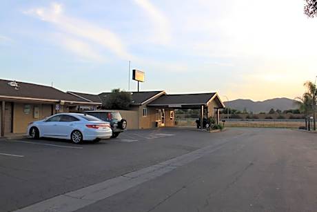 Menifee Inn