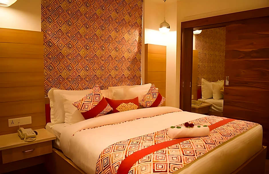 One Earth GG Regency (80 Steps to Golden Temple)