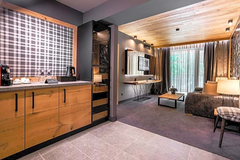 Kashmir Wellness & SPA Hotel Adults Only