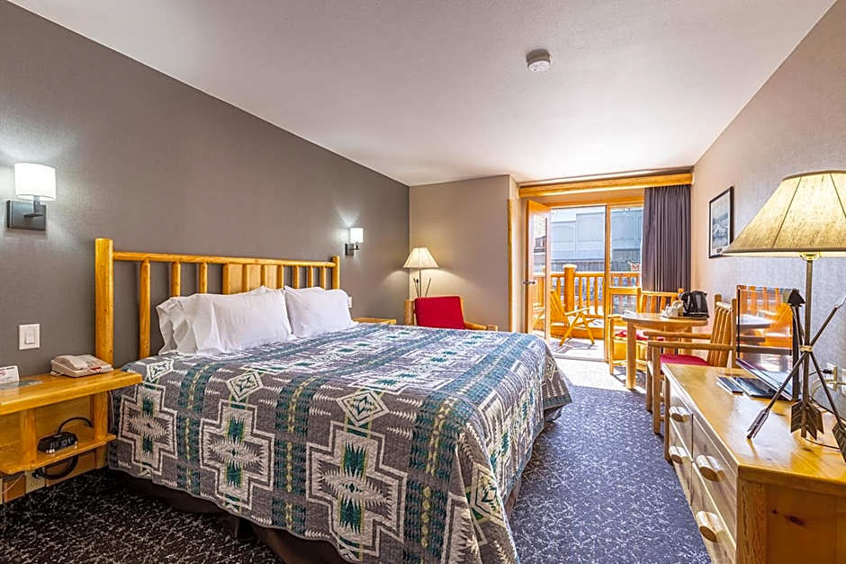 Brewster Mountain Lodge