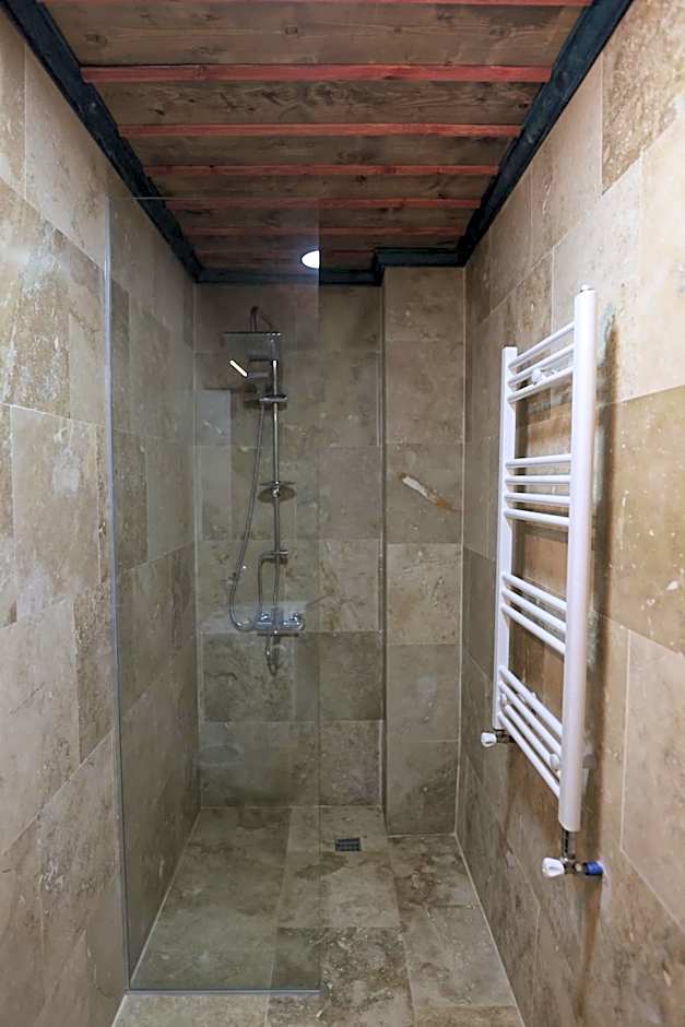 Stone Owl Otel & Restaurant