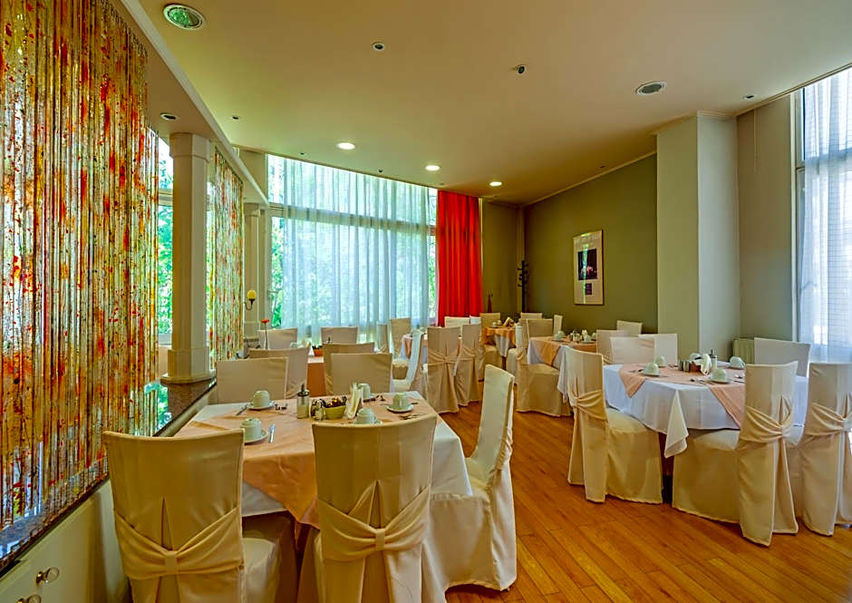 Park Hotel