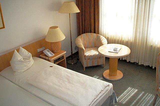 Photo 1 of 2 of Triple Room