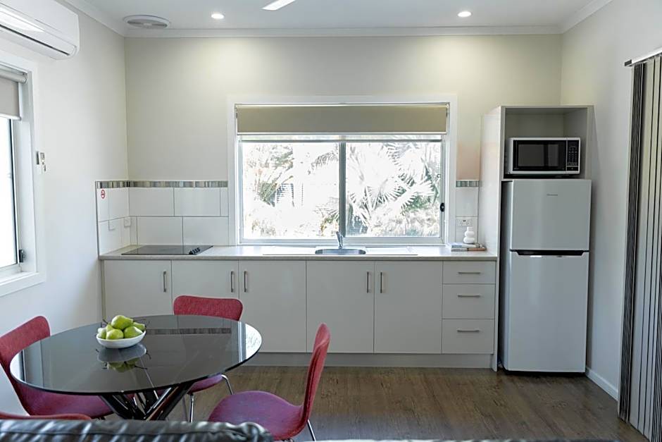 Highway 1 Holiday & Lifestyle Park