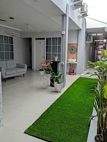 NiEr Guesthouse Zwei