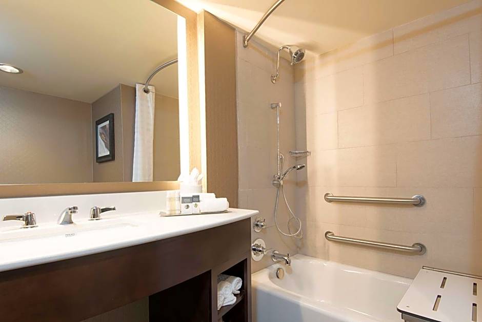 DoubleTree by Hilton Schenectady