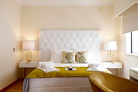 Sunny, The House - AL