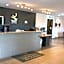 Quality Inn & Suites near Downtown Bakersfield