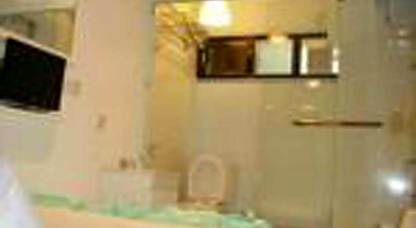 Apple Inn (Causeway Bay)