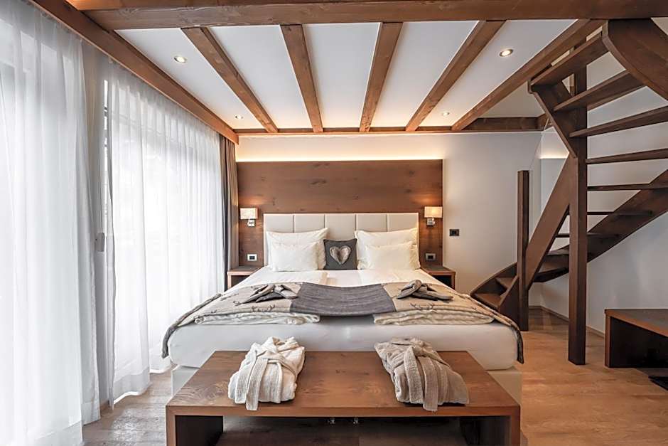 Arya Alpine Lodge