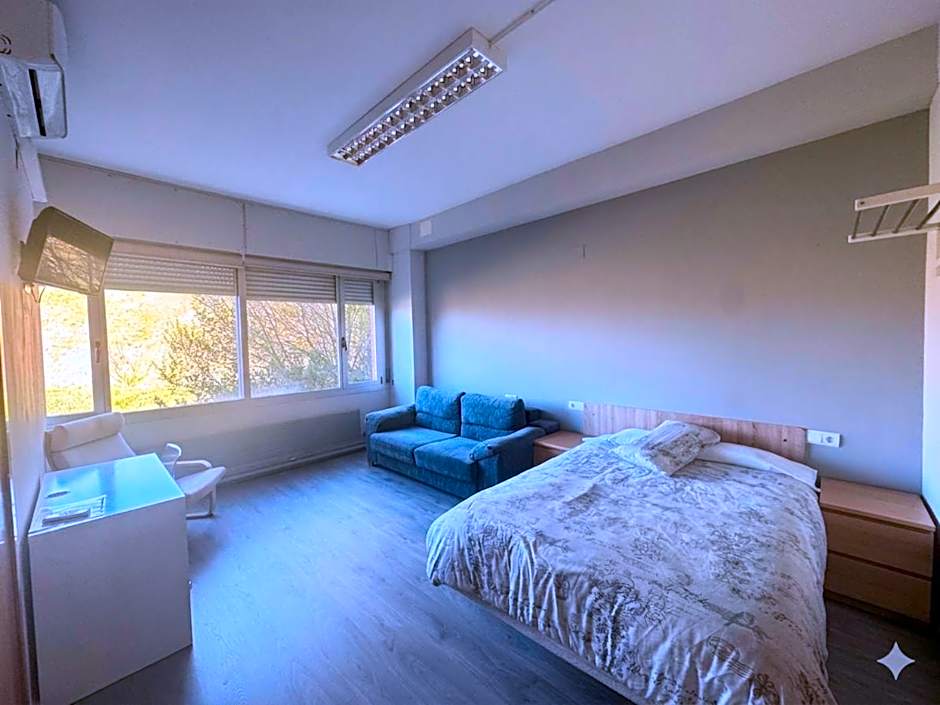 Residencia Albergue Jaca