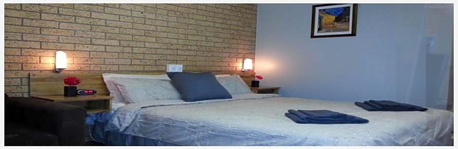 Photo 1 of 7 of Deluxe 1 Queen Bed Suite