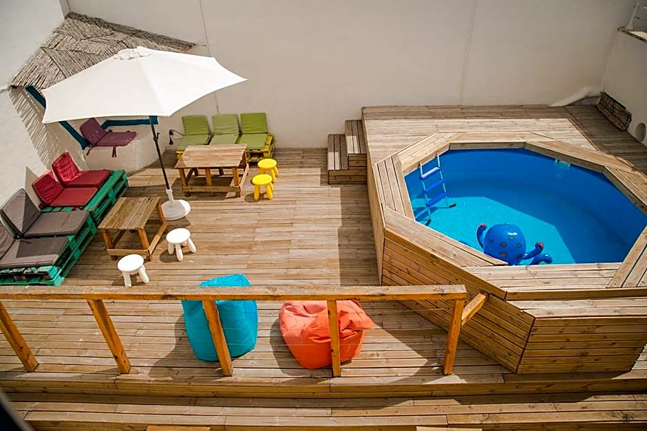 Surfer's Den Ericeira