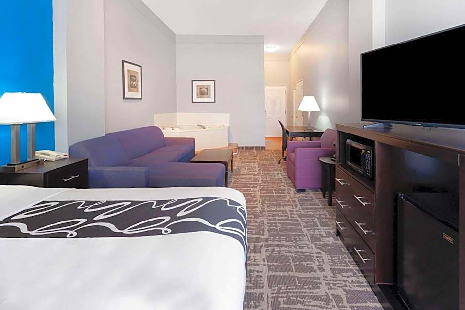 La Quinta Inn & Suites by Wyndham Kerrville