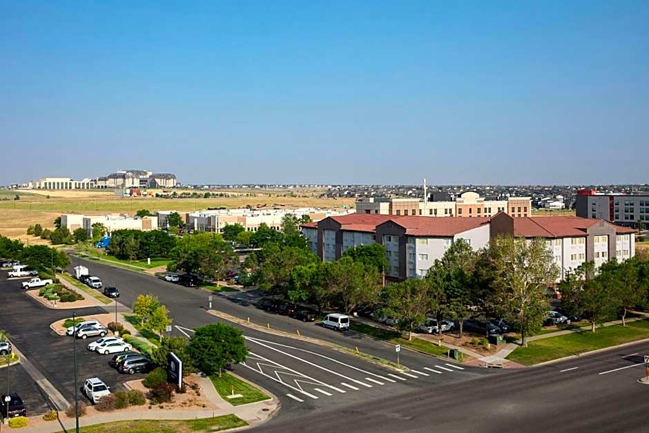 Courtyard by Marriott Denver Airport